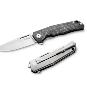 LionSteel Q4ttro Q4 CF – סכין מתקפלת קרבון פייבר בצבע שחור / אפור