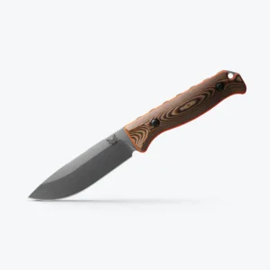 Benchmade 15002-1 Saddle Mountain Skinner - סכין קבועה לשטח בצבע עץ / אפור