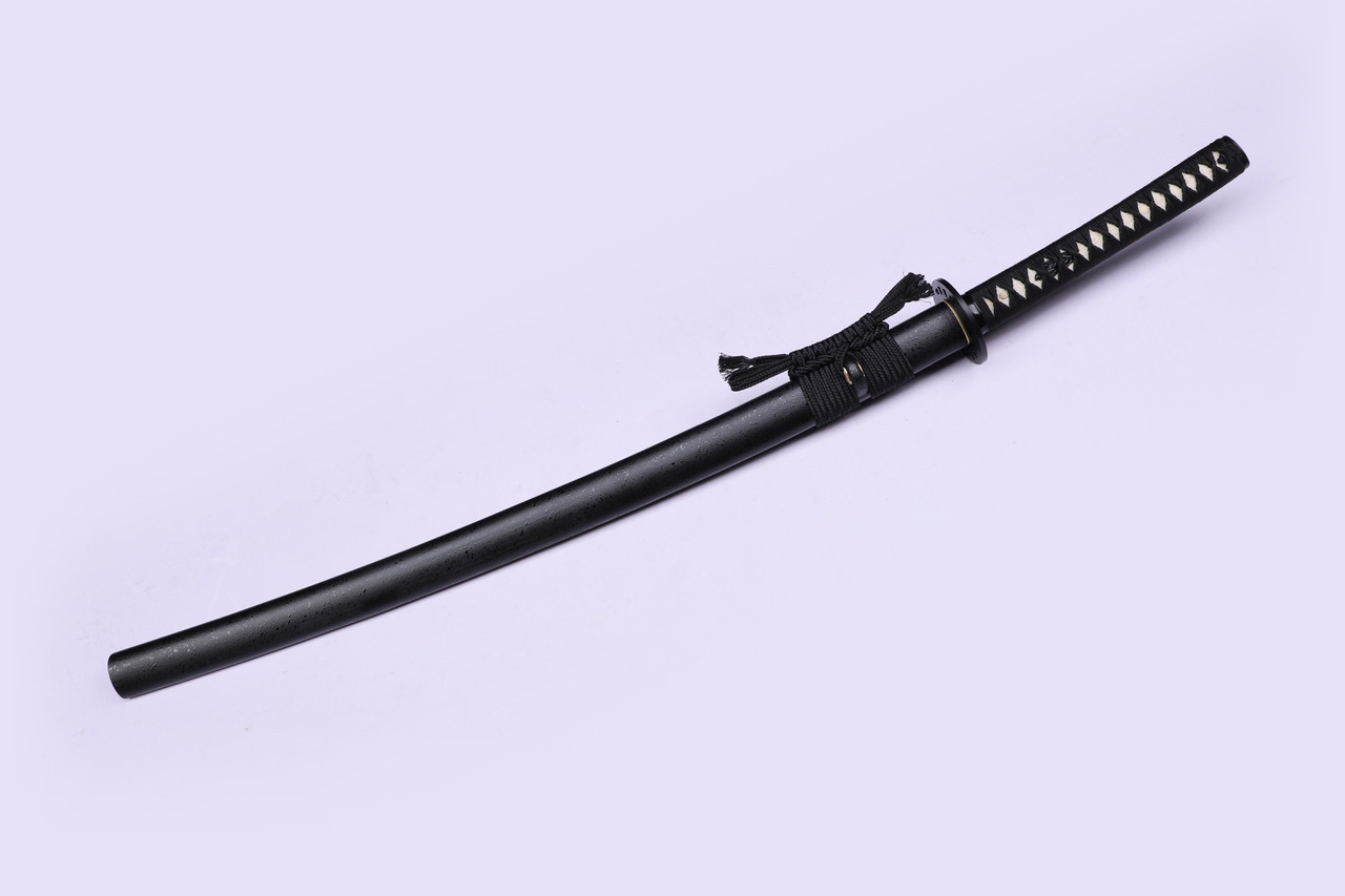 WKC Yuga Katana JAP24BW281-NOH – קטאנה מחושלת ידנית מפלדת Spring Steel ללא Bohi (איסוף עצמי בלבד) 3 WKC Yuga Katana JAP24BW281-NOH – קטאנה מחושלת ידנית מפלדת Spring Steel ללא Bohi (איסוף עצמי בלבד) – תמונה 3