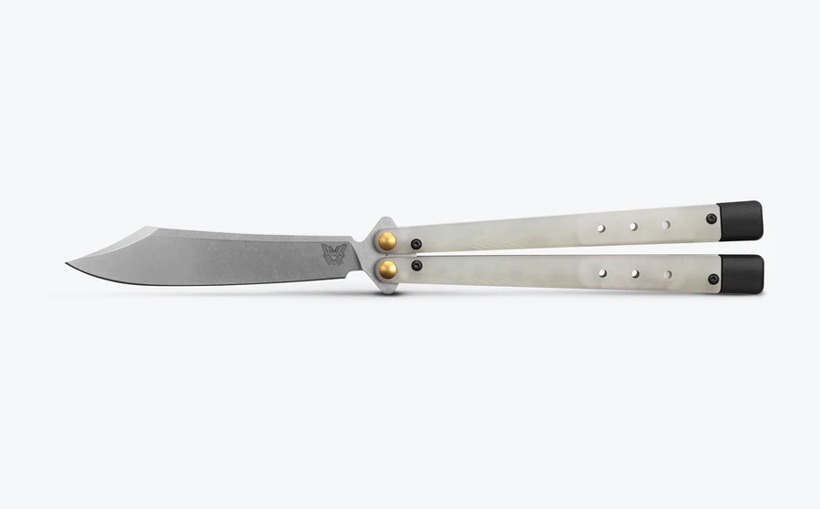 Benchmade Necron 99 – סכין פרפר פרימיום בצבע לבן / אפור 2 Benchmade Necron 99 – סכין פרפר פרימיום בצבע לבן / אפור – תמונה 2