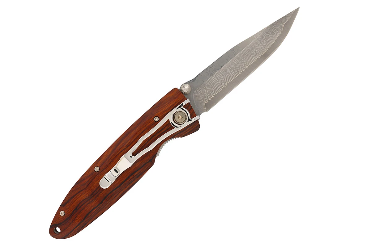 MCUSTA MC-0018D Classic Wave Ironwood – סכין מתקפלת יפנית עם ידית עץ ולהב דמסקוס בצבע חום 3 MCUSTA MC-0018D Classic Wave Ironwood – סכין מתקפלת יפנית עם ידית עץ ולהב דמסקוס בצבע חום – תמונה 3