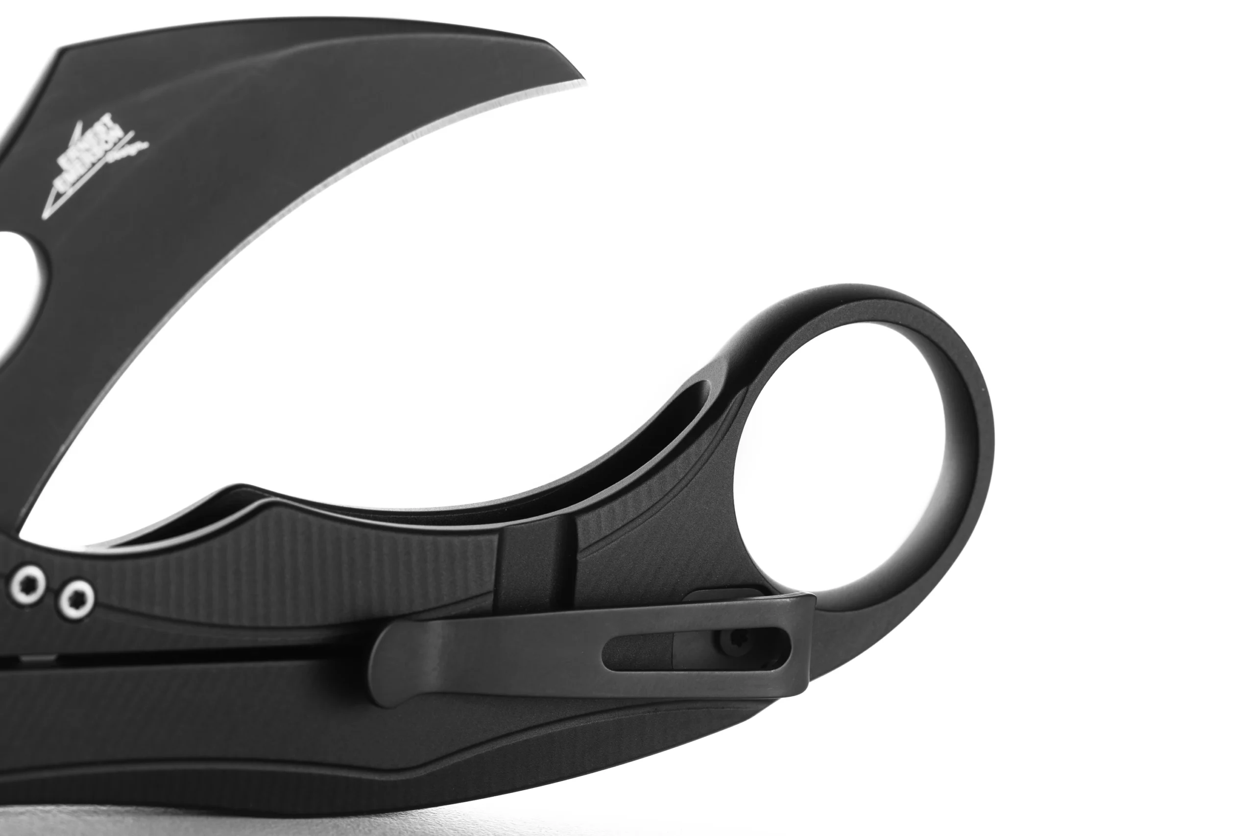 LionSteel LE2 A BB – קרמביט מתקפל קומפקטי עם להב M390 שחור, ידית אלומיניום עם טכנולוגיית פתיחה מהירה מהכיס 4 LionSteel LE2 A BB – קרמביט מתקפל קומפקטי עם להב M390 שחור, ידית אלומיניום עם טכנולוגיית פתיחה מהירה מהכיס – תמונה 4