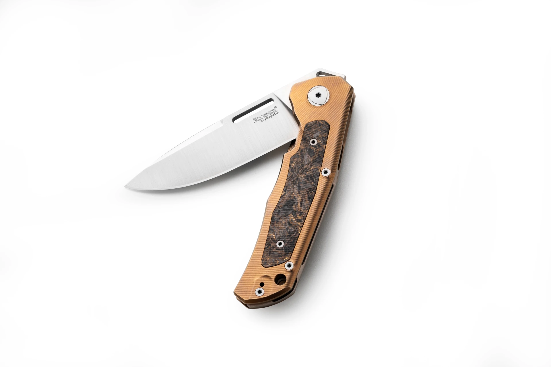 LionSteel Q4ttro Q4 BR – סכין מתקפלת קרבון פייבר בצבע נחושת / אפור 2 LionSteel Q4ttro Q4 BR – סכין מתקפלת קרבון פייבר בצבע נחושת / אפור – תמונה 2