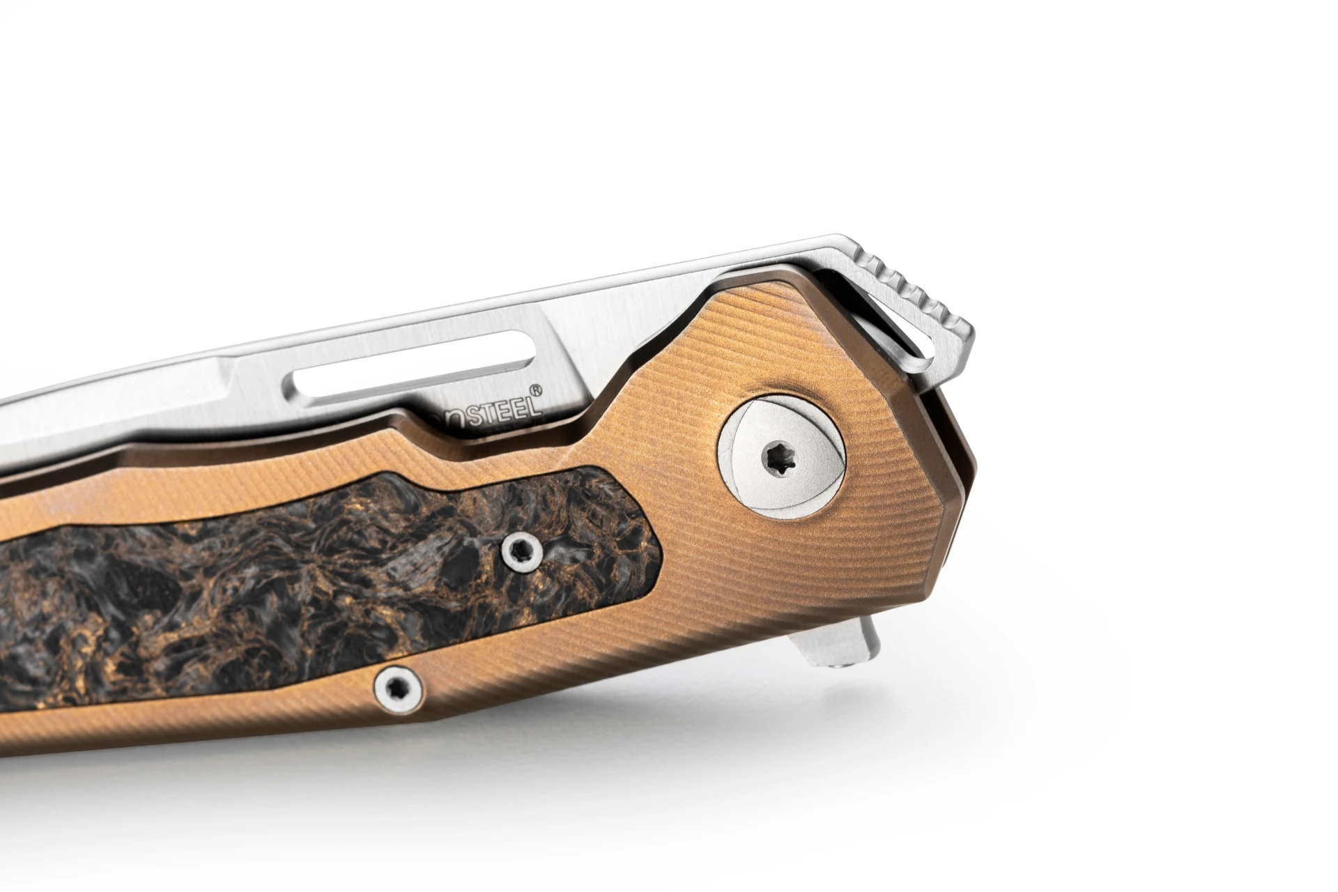 LionSteel Q4ttro Q4 BR – סכין מתקפלת קרבון פייבר בצבע נחושת / אפור 3 LionSteel Q4ttro Q4 BR – סכין מתקפלת קרבון פייבר בצבע נחושת / אפור – תמונה 3