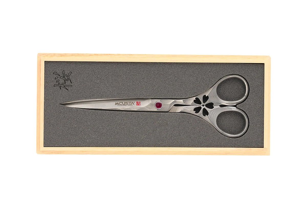 MCUSTA DDS-170D Sakura Scissors – מספריים יפניות מדמסקוס בצבע כסוף 5 MCUSTA DDS-170D Sakura Scissors – מספריים יפניות מדמסקוס בצבע כסוף – תמונה 5