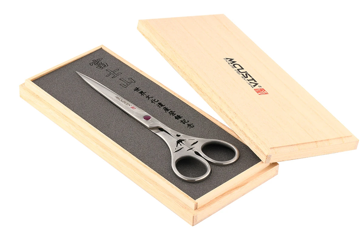 MCUSTA DDF-170D Mt. Fuji Scissors – מספריים יפניות מדמסקוס בצבע כסוף 4 MCUSTA DDF-170D Mt. Fuji Scissors – מספריים יפניות מדמסקוס בצבע כסוף – תמונה 4