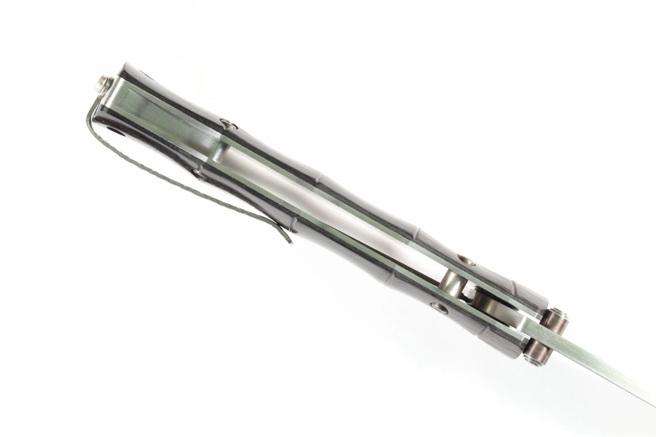 MCUSTA MC-0076DP Shinra Emotion Take – סכין מתקפלת יפנית עם ידית עץ ולהב דמסקוס בצבע שחור / כסוף 3 MCUSTA MC-0076DP Shinra Emotion Take – סכין מתקפלת יפנית עם ידית עץ ולהב דמסקוס בצבע שחור / כסוף – תמונה 3